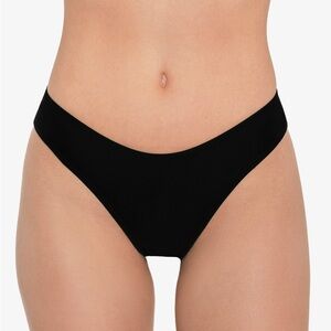 40. Salt + Cove Scoop Hipster Bikini Bottoms Black